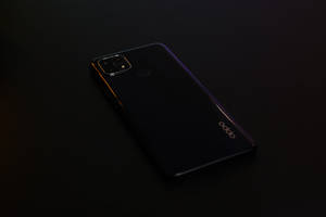 Sort Oppo smartphone