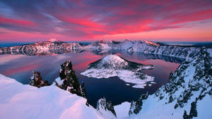 Spektakulær Oregon Crater Lake tapet — Daggry Wallpapers