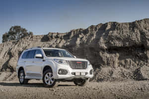 Stilfuld Haval SUV Parkerede Udendørs — MacBook Pro 16 Wallpapers