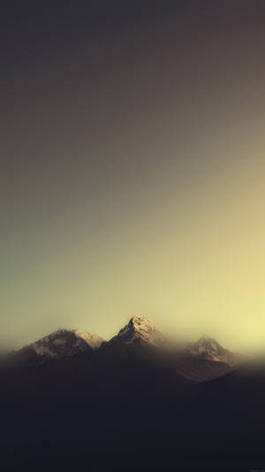 Tåget Bjergæstetik iPhone 11 — Himmel Wallpapers