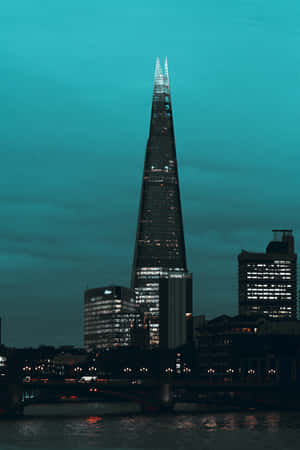 The Shard under en teal himmel — Huawei MatePad Wallpapers